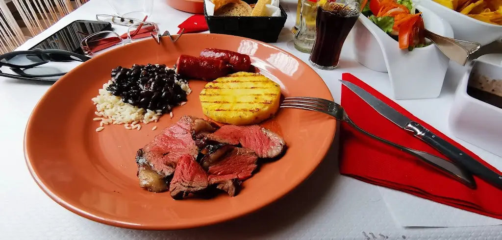 Adrian Arsene_Am Sportslokal_Larochette_review