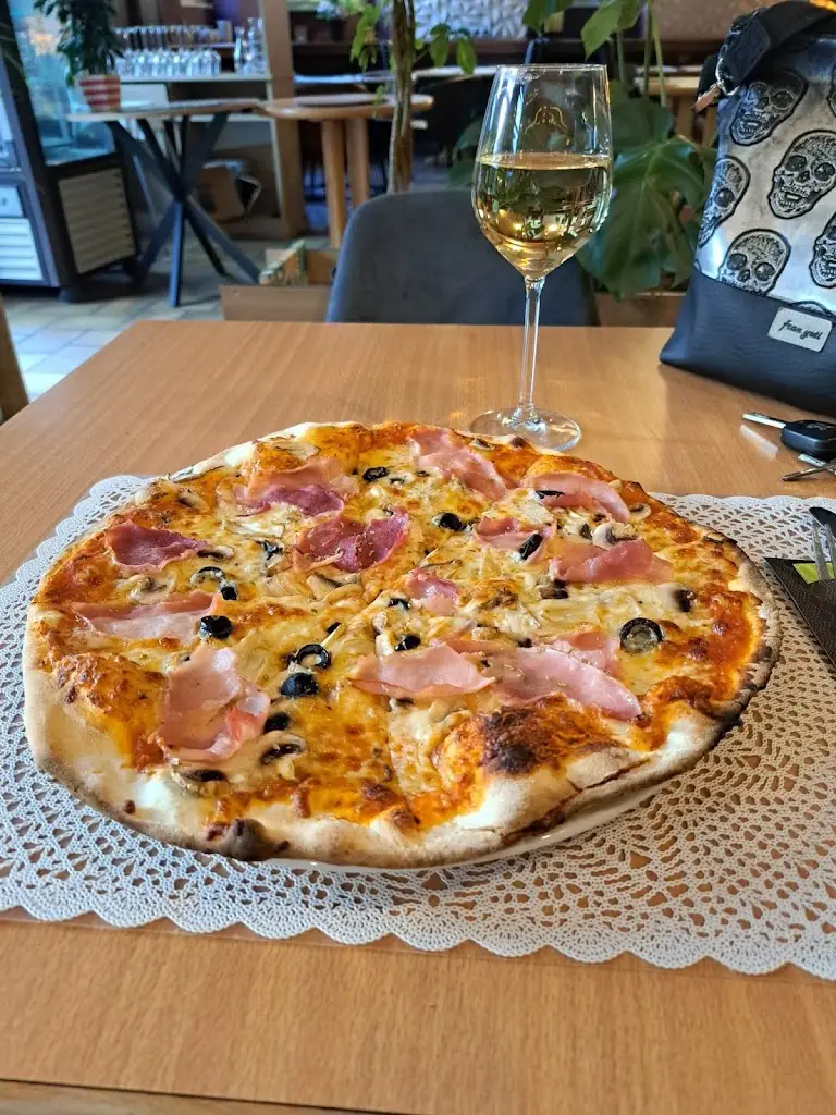 Hotel Restaurant op der Bleech_Larochette_slider_image_3