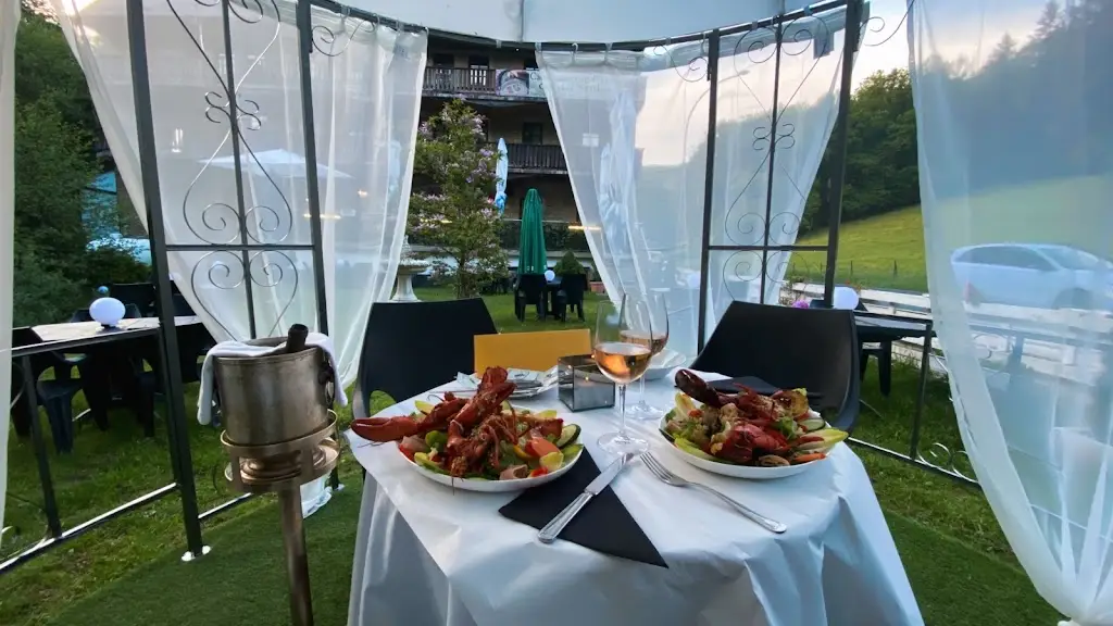 Restaurant - Pizzeria Op Der Millen_Larochette_slider_image_3