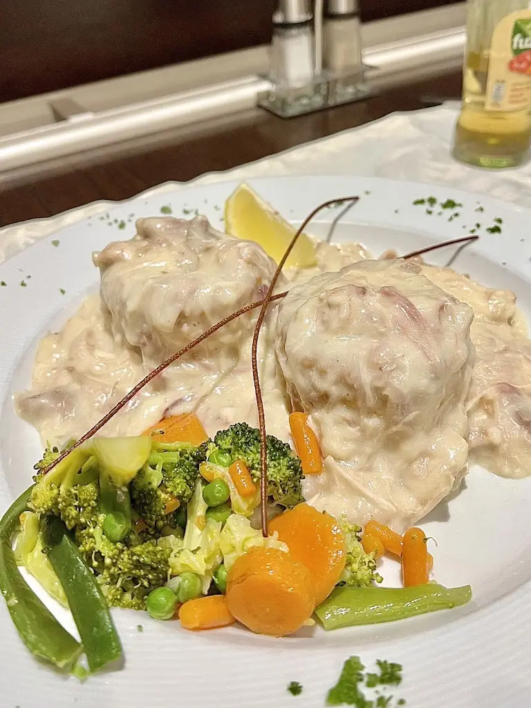 Sijia Liang_Op der Gare II_Larochette_avis