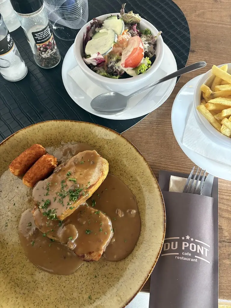 Café du Pont_Vianden_slider_image_3