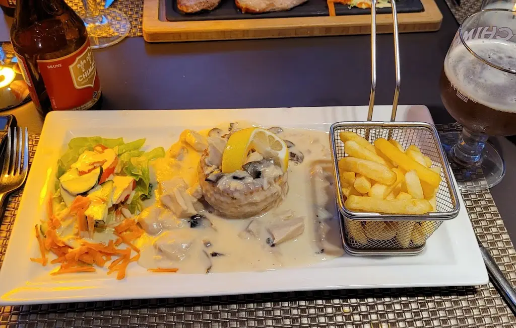 Maria Papoutsoglou_The River_Vianden_recensione