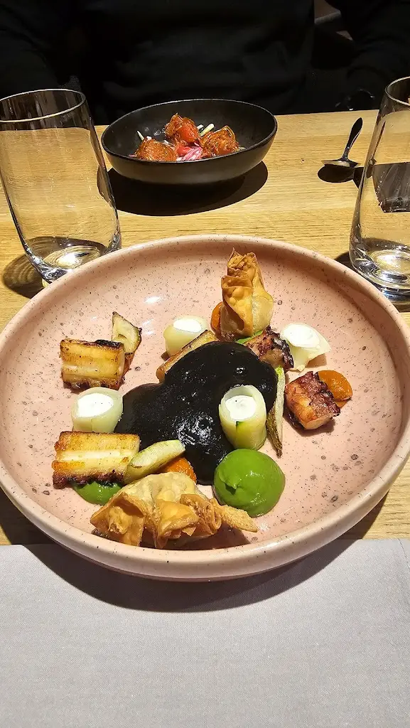 Ioana R_Beim Struwweltëntert_Tuntange_reseña