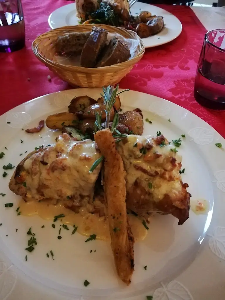 Roshan Fernando_Restaurant Pizzeria Lenert_Berdorf_avis