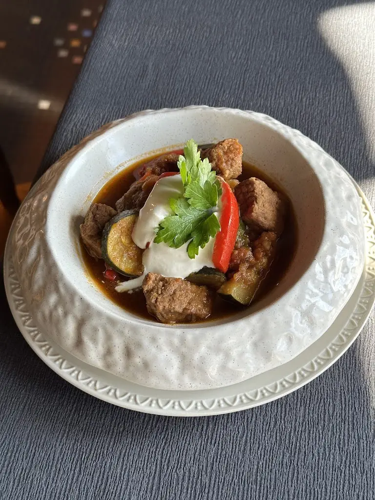 Ukrainian restaurant by V&V Délice_Nospelt_slider_image_3