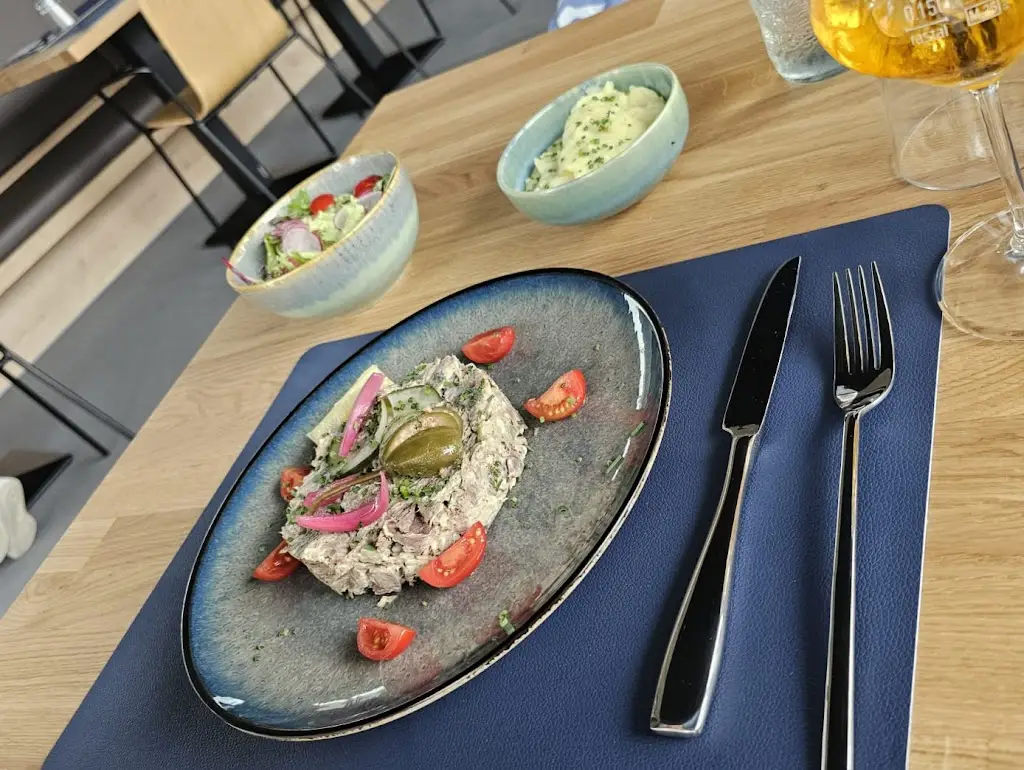 Romy Haas_Brasserie Elmen (Olm)_Nospelt_review