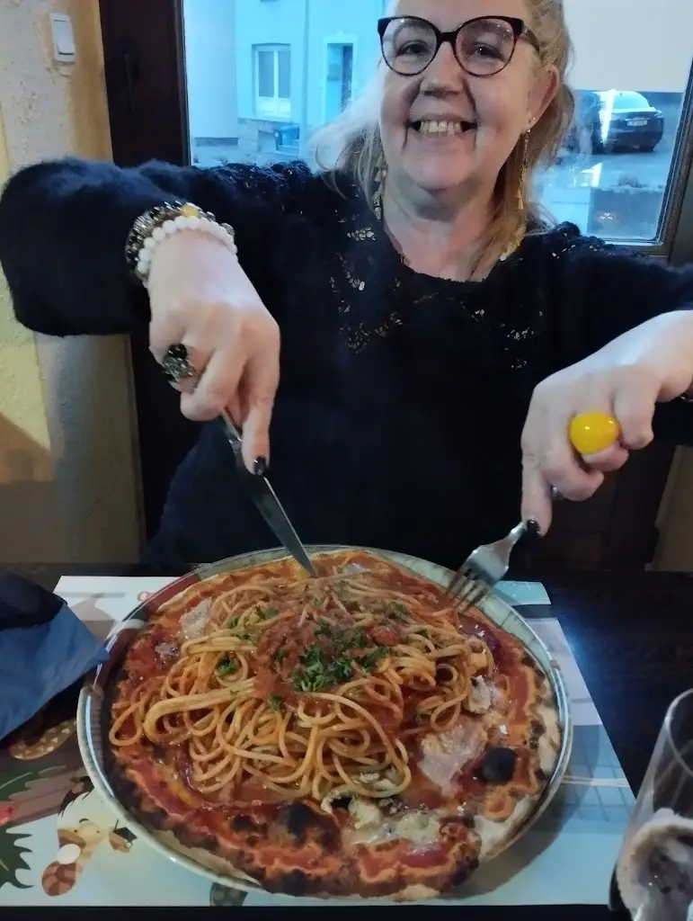 Menu_De Mondo Pizza Sàrl_Hosingen_imagen_8