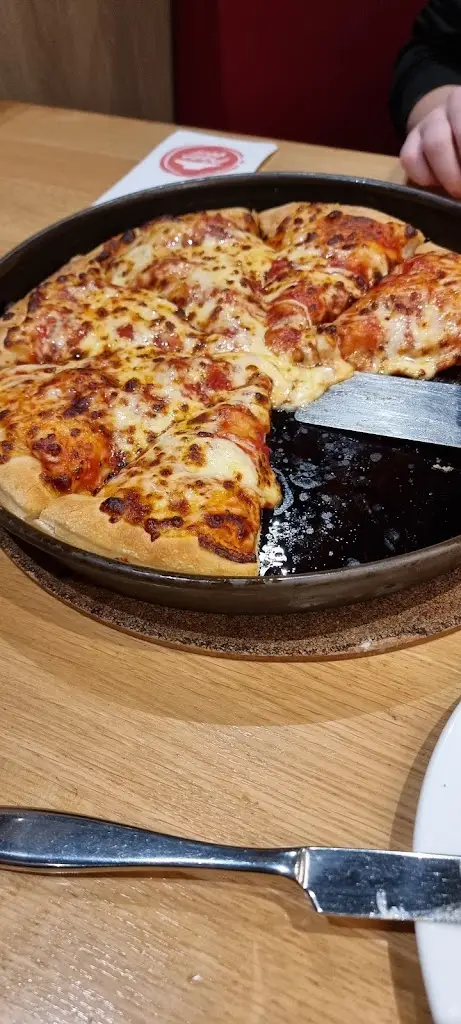 Menu_Pizza Hut Wemperhardt_Weiswampach_image_5