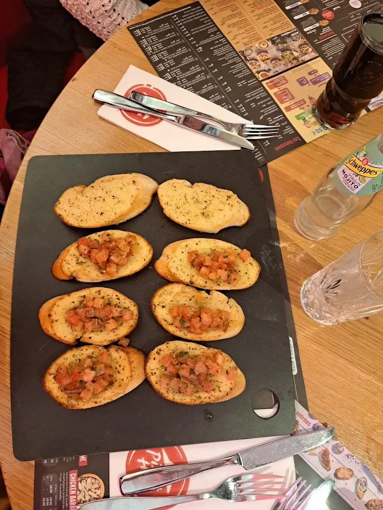 Menu_Pizza Hut Wemperhardt_Weiswampach_image_9