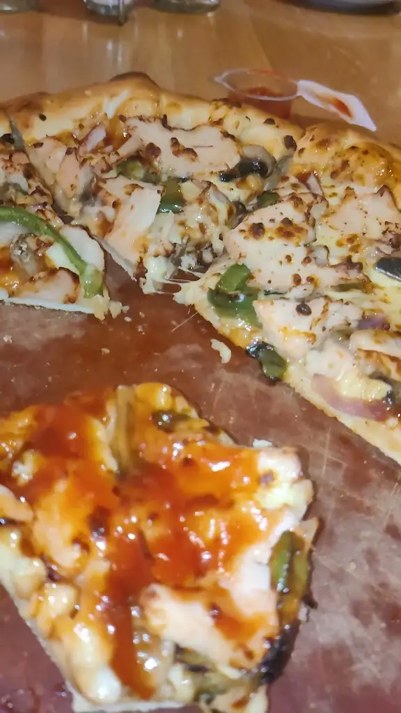 Pizza Hut Wemperhardt_Weiswampach_slider_image_2