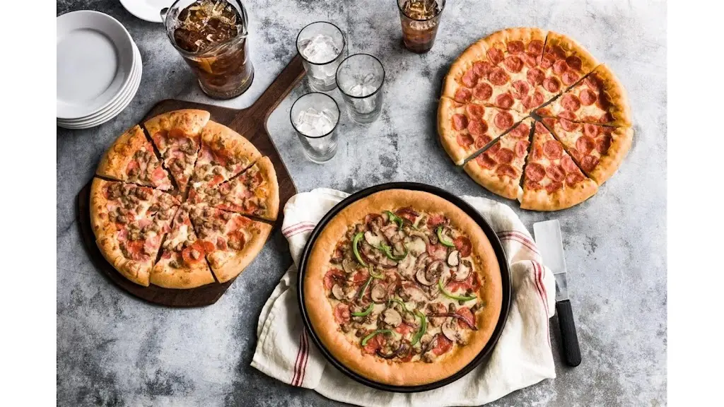 Pizza Hut Wemperhardt_Weiswampach_slider_image_3