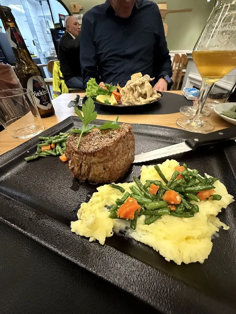 Martijn Beniers_Da Nonna Iza Clervaux_Clervaux_reseña