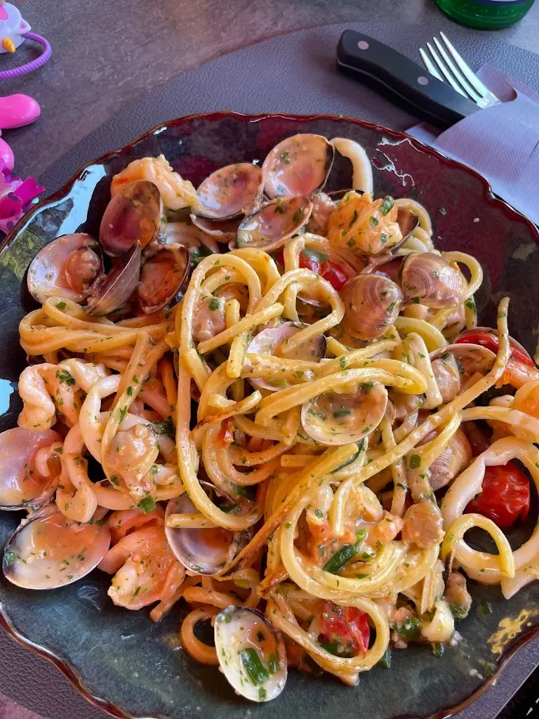 Emil Pirtoc_Da Nonna Iza Clervaux_Clervaux_reseña