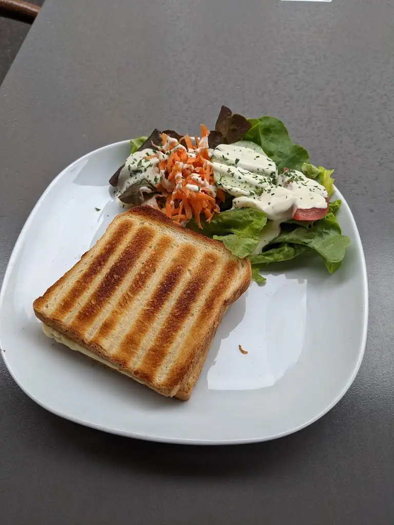 Derek B_Café la Bourse_Wiltz_review