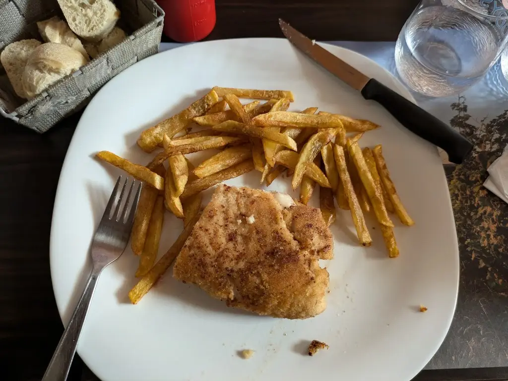 Anthony Morales_Café de la Gare_Hellange_review