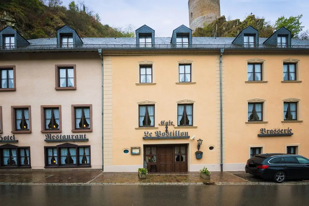 Le Postillon Hôtel-Restaurant - Esch-sur-Sûre restaurante en Eschdorf