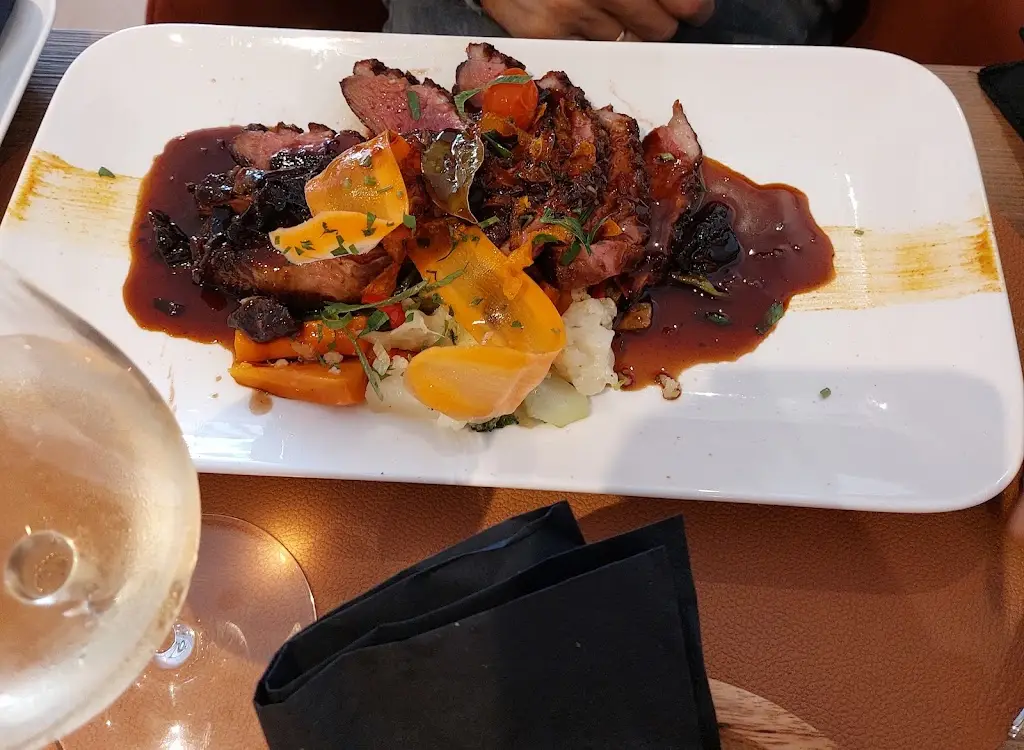 Cindy de Pooter_La Braise Dorée SARLS_Wiltz_review