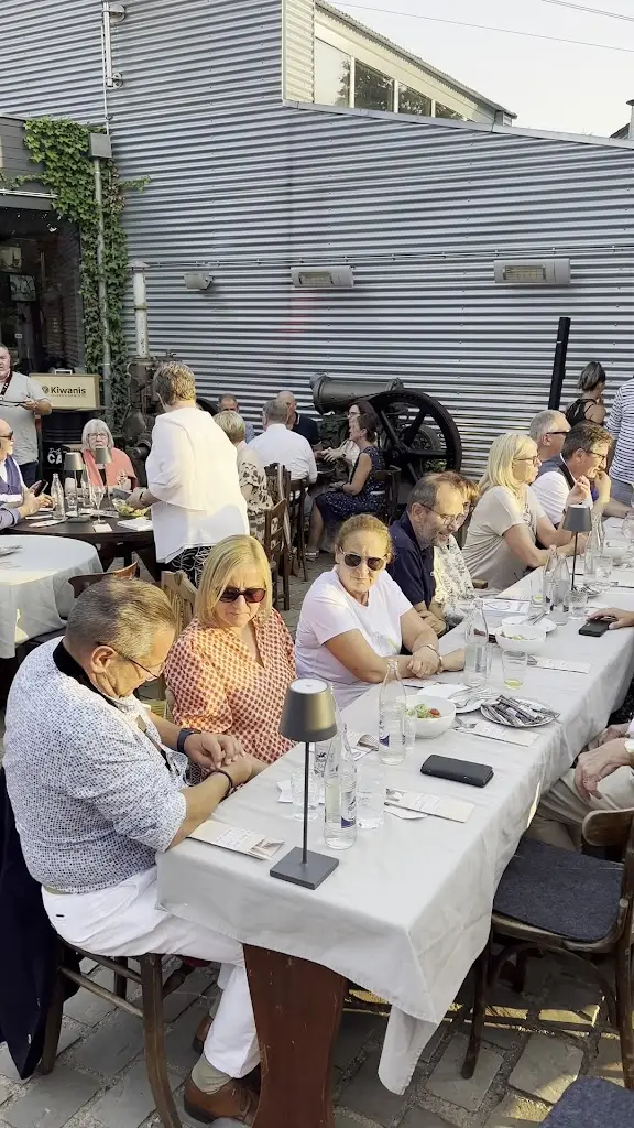 Thomas_Den Dem Cafe_Keispelt_recensione