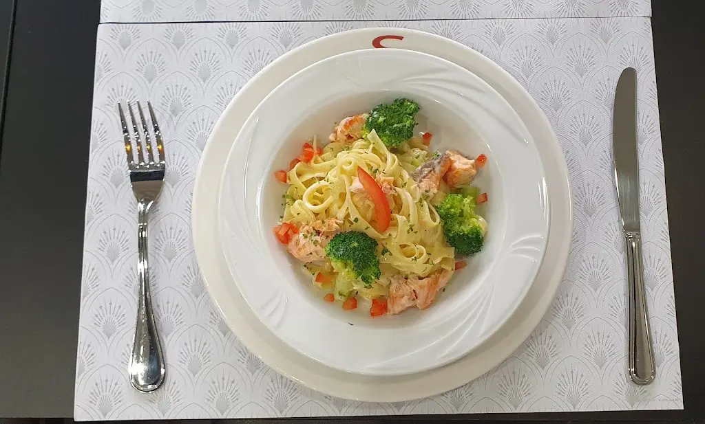 Nos Morna Restaurant et Bar restaurant in Wiltz