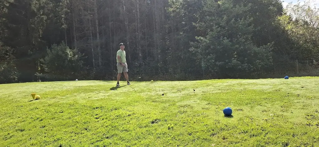 Wil van lieshout_Petite Suisse Country Club_Christnach_avis