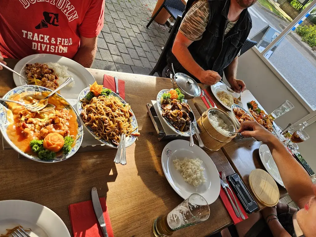 Empteyy CB_Restaurant Chinois Dong Ya_Reisdorf_review