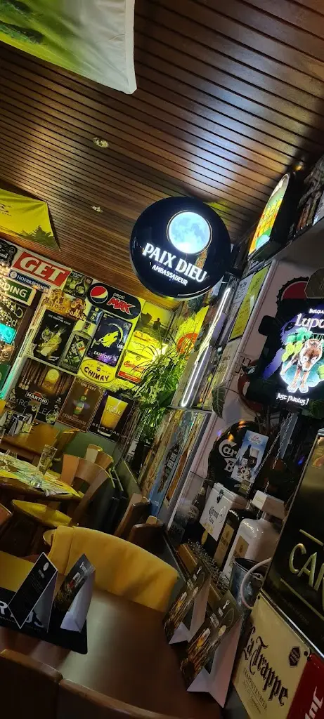 Stephanie Mendes_Café beim Nico_Goeblange_reseña