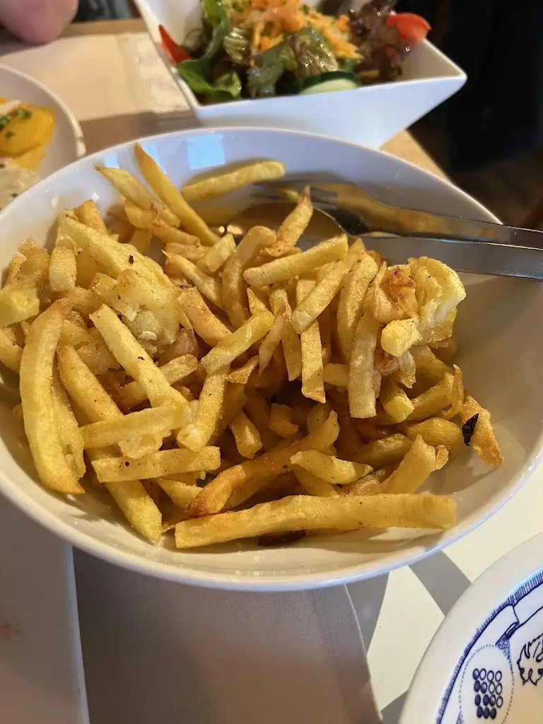 robinspelt_Wäistuff a Possen_Bech-Kleinmacher_review