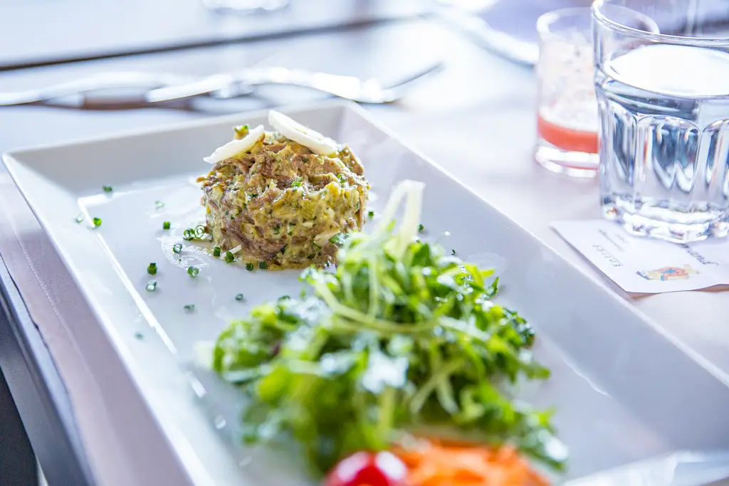 Jeff Nohner_Wäistuff a Possen_Bech-Kleinmacher_review