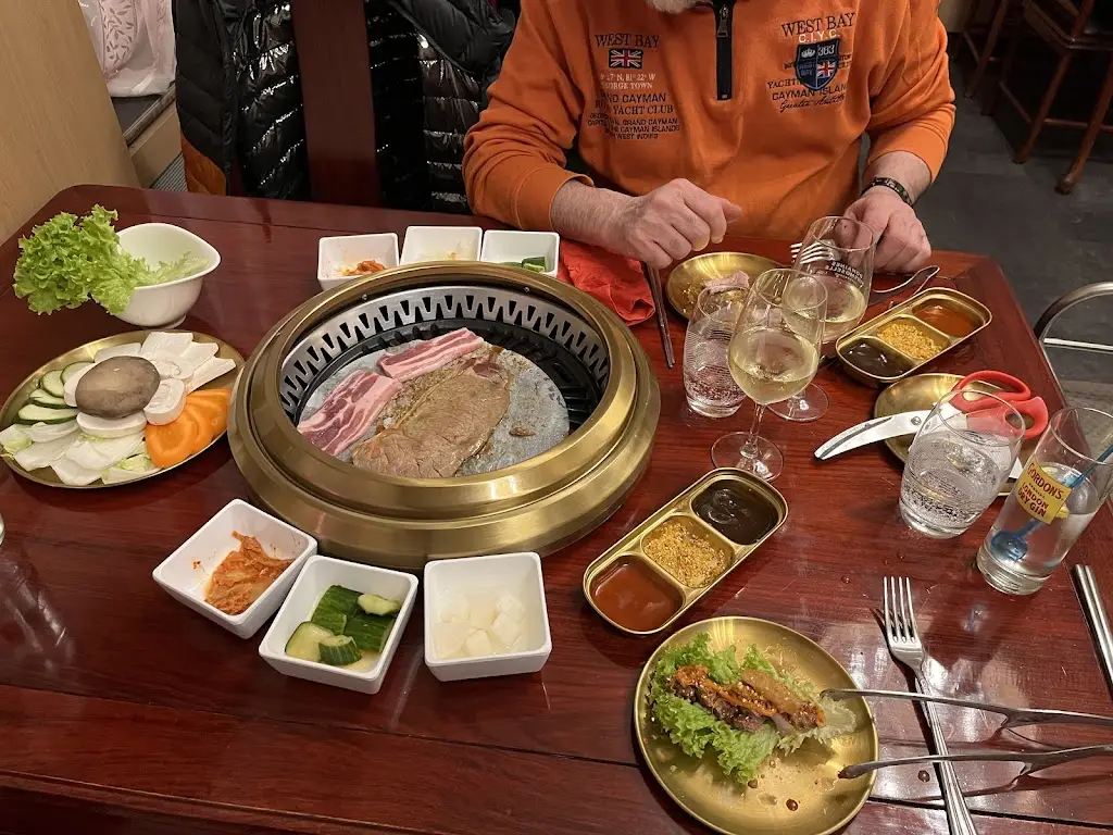 Menu_Yu Hai Ge / BBQ Kai_Bech-Kleinmacher_image_3