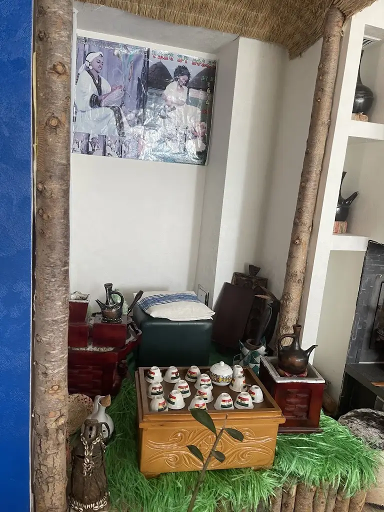 Sindhu Satish_Chez Jimmy - Restaurant Ethiopien_Heiderscheid_avis