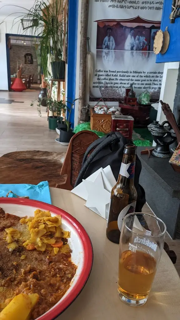 Simon van Vliet_Chez Jimmy - Restaurant Ethiopien_Heiderscheid_avis