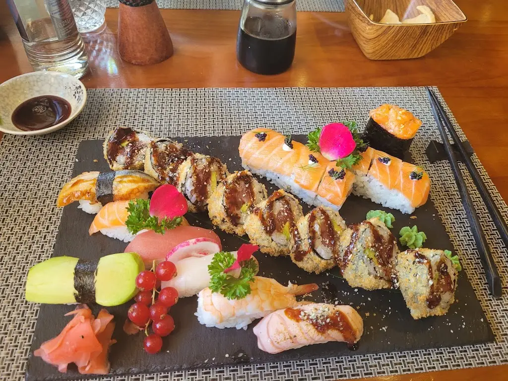 Josef Weinkeller_Uchiwa_Münsbach_reseña