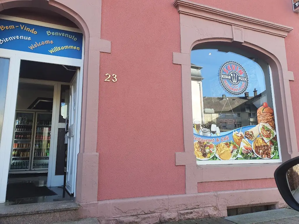 Sevin Kebab Pizza_Rambrouch_slider_image_1