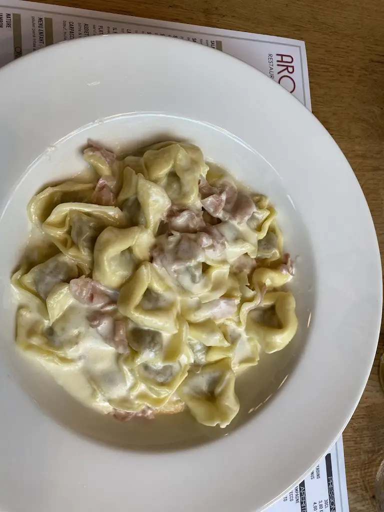 Restaurant-Caffé Aroma SA_Foetz_slider_image_2