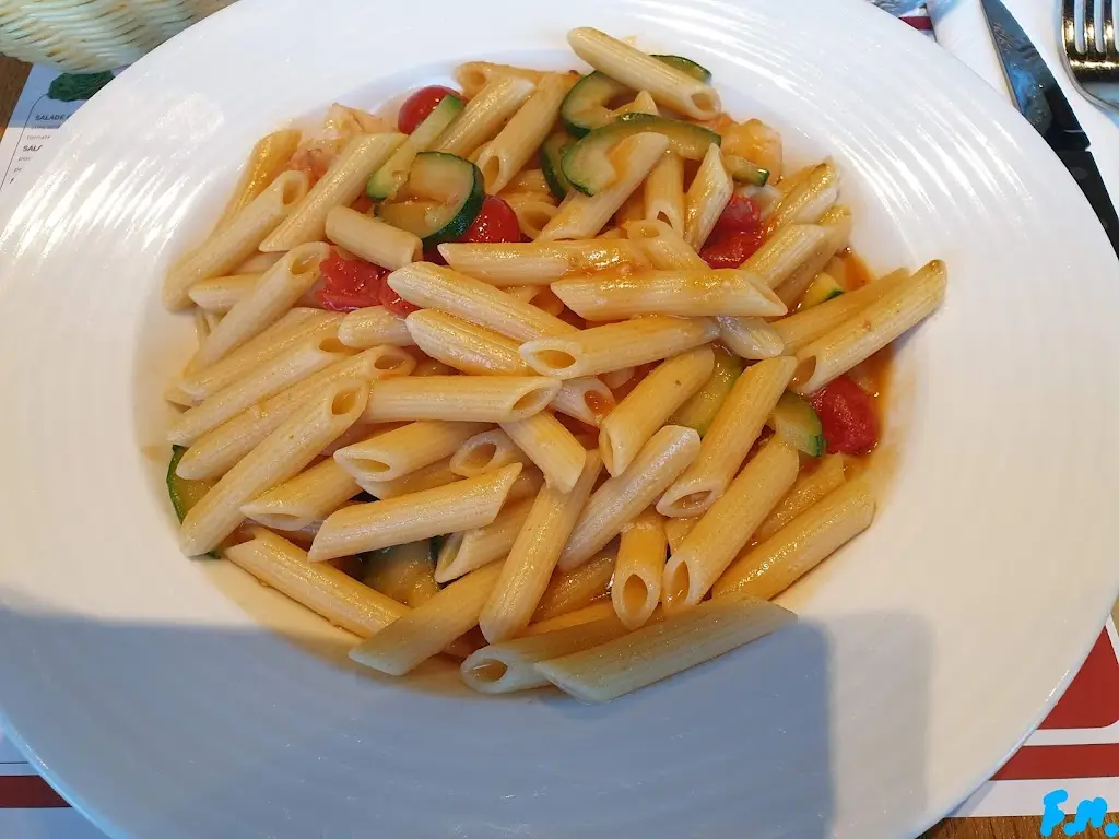 Restaurant-Caffé Aroma SA_Foetz_slider_image_3