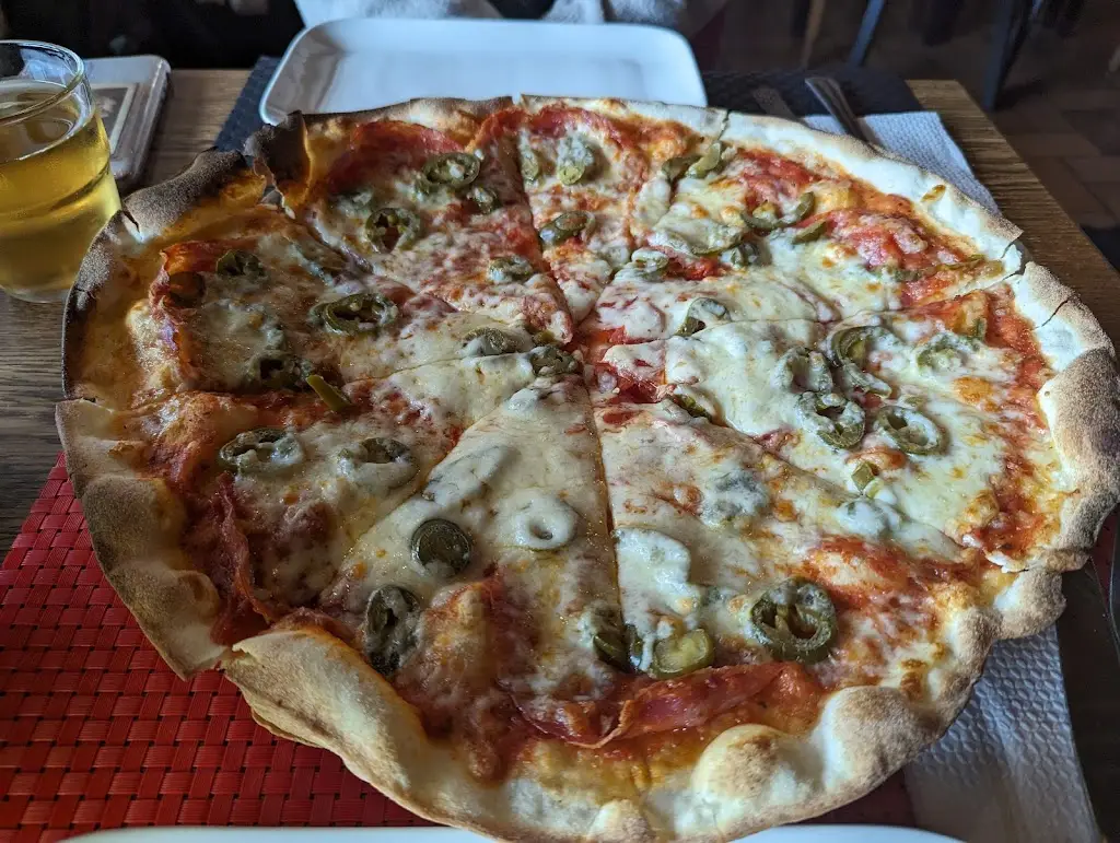 Julien van der waal_Restaurant Pizzeria O Pastor_Hunsdorf_reseña