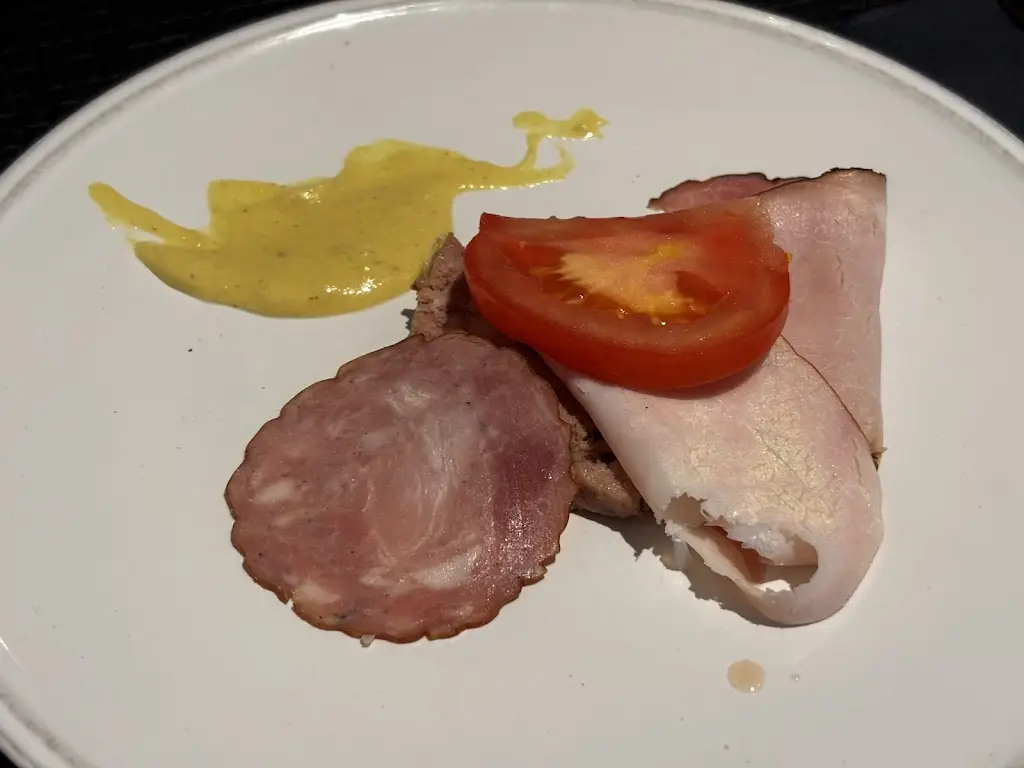 Mariana Henriques_Brasserie Osada_Blaschette_reseña