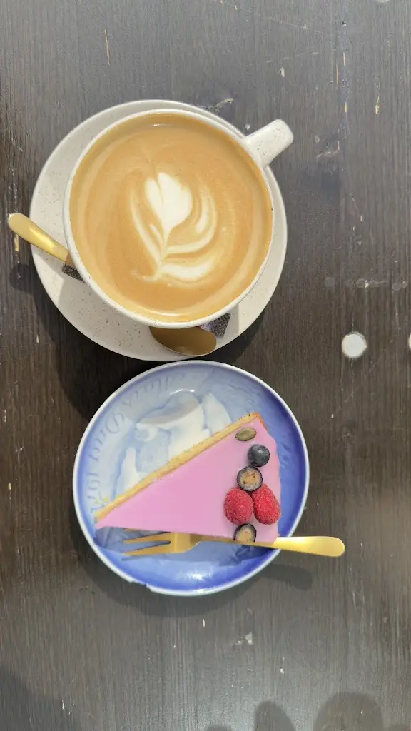 Cafe N°12_Bastendorf_slider_image_3