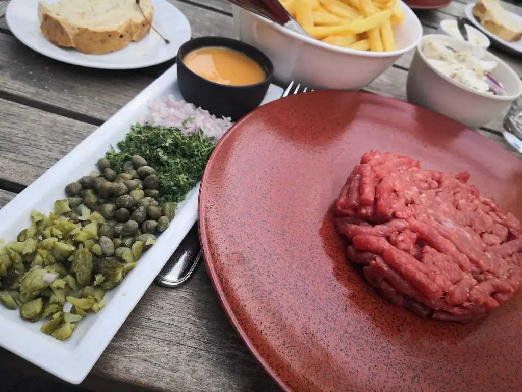 Menü_bati frites_Erpeldange_Bild_7