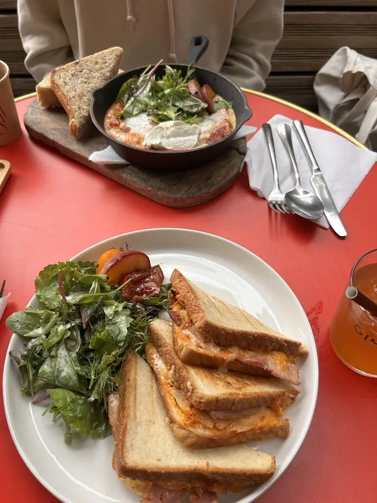 Monisha soans_Appart-Hotel Gwendy_Niederpallen_avis