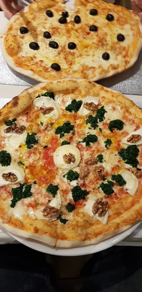 Menu_Restaurant-Pizzeria Piperis_Ospern_image_1