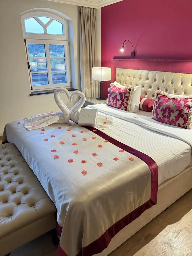 Guy Weymeschkirch_Urspelt Castle_Asselborn_reseña