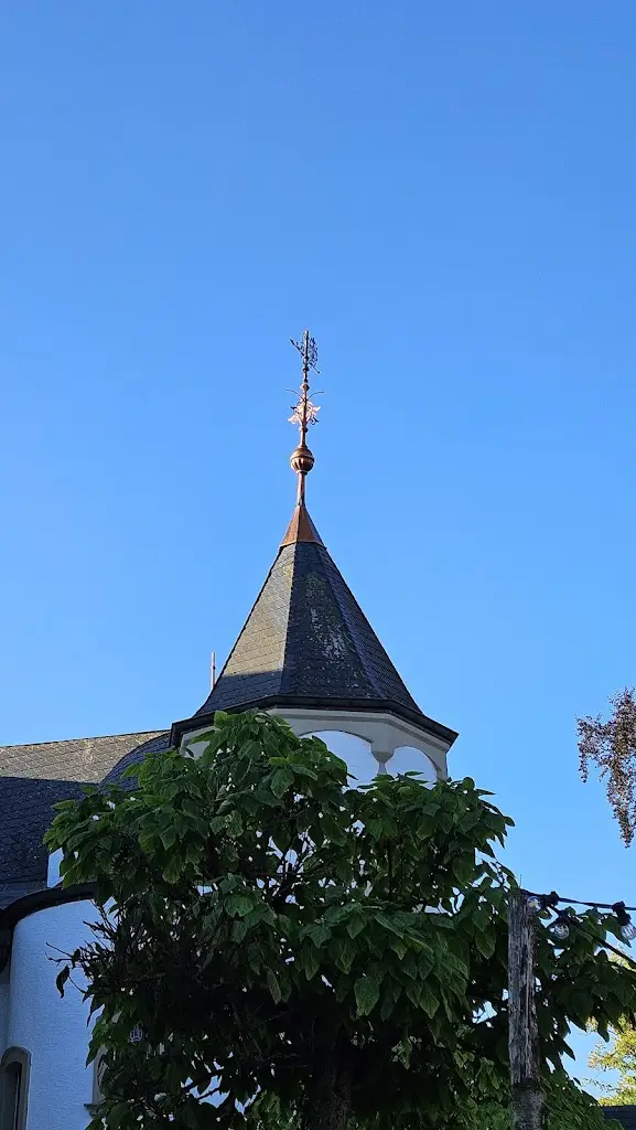 Frits de Vroet_Urspelt Castle_Asselborn_reseña