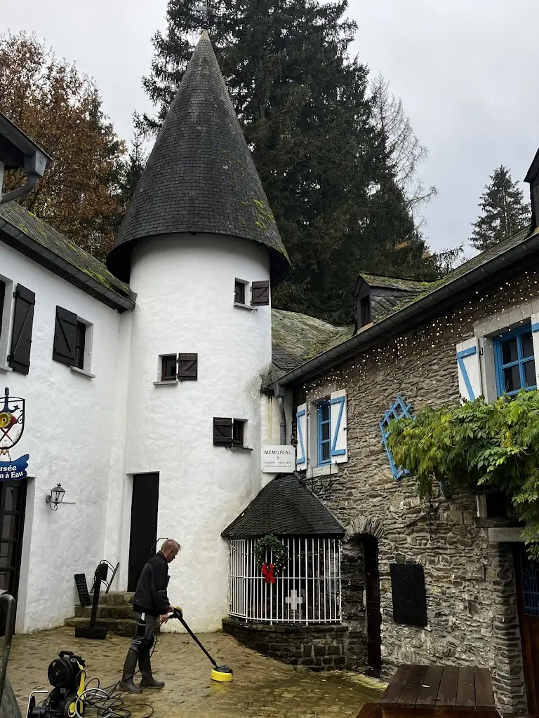 Ya-wen Humphrys_Domaine du Moulin d'Asselborn Sàrl_Asselborn_recensione