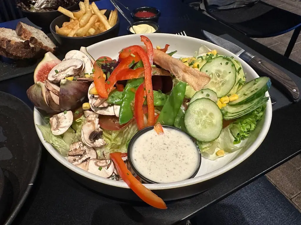 nicholas liew_Grand Café_Born_review