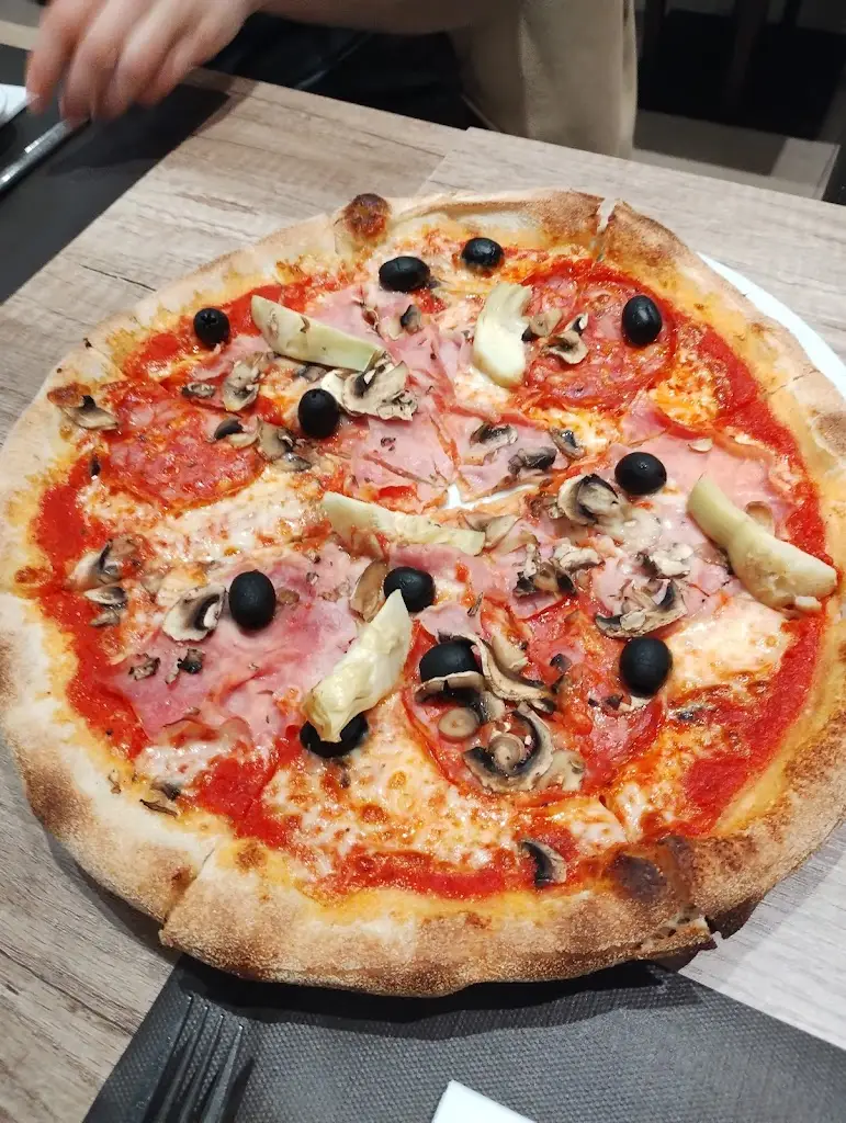 Patrick Jarvis_L'Angolino_Livange_avis