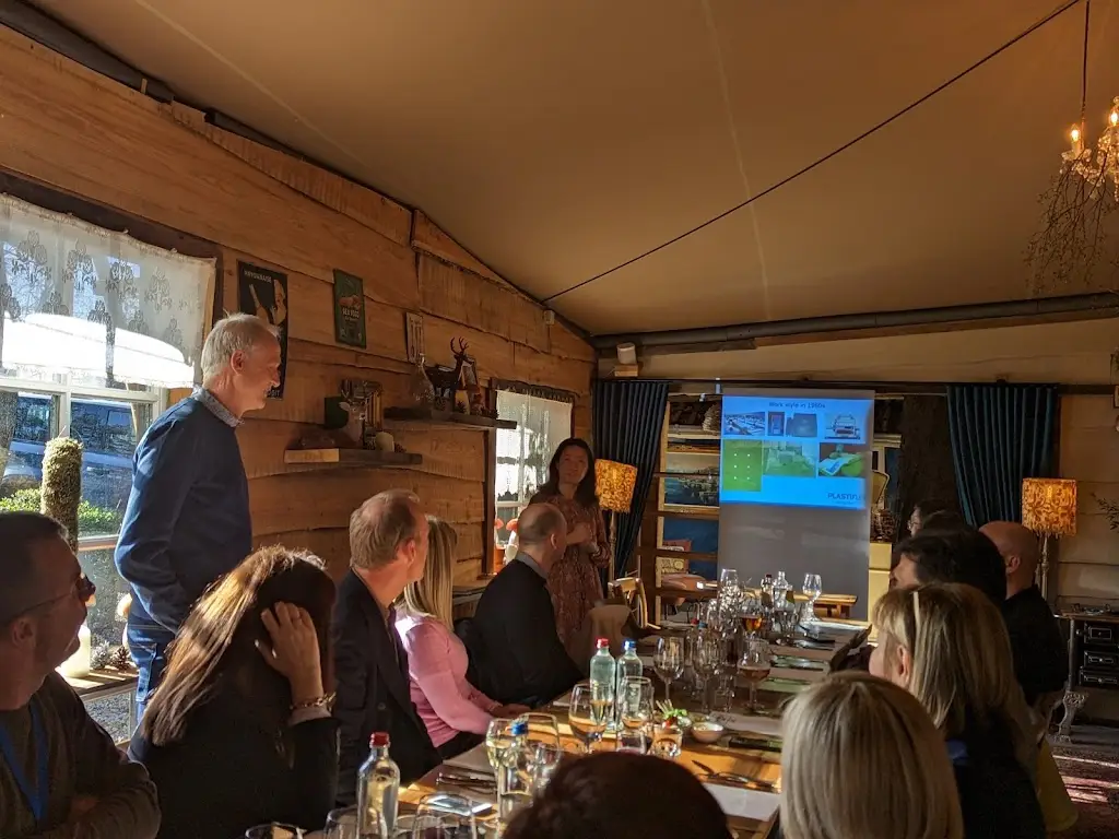 Luca Daresta_Aka Cité_Kahler_reseña