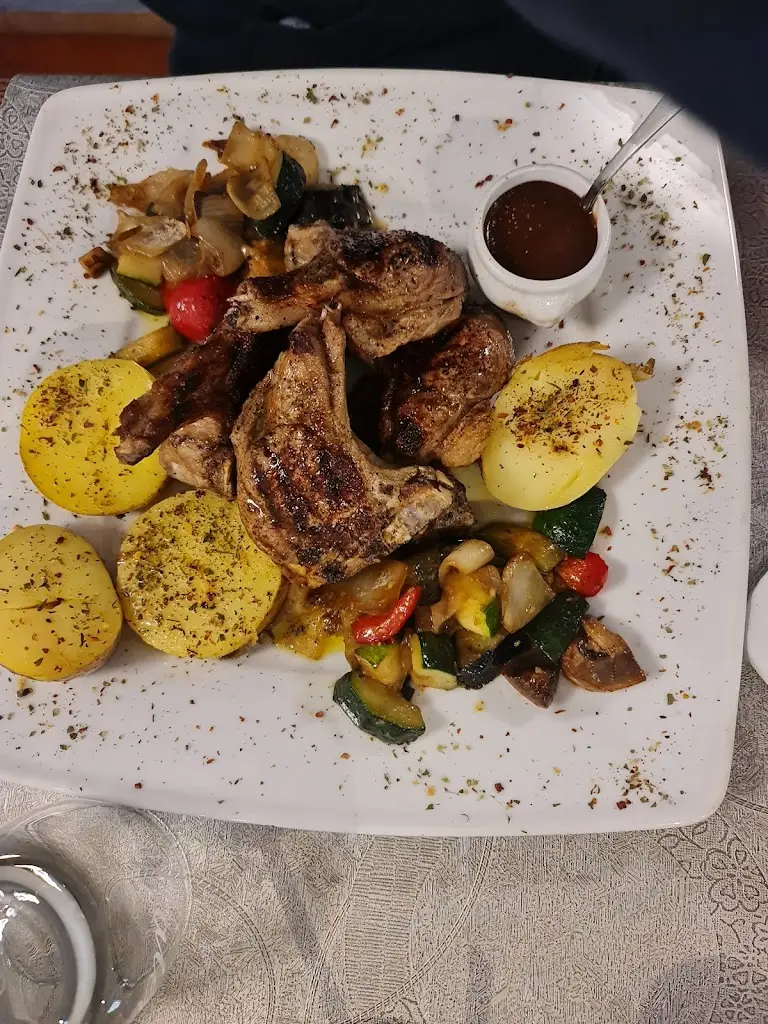 Dzheni Kmetova_Pampa Brava_Colpach-Haut_reseña