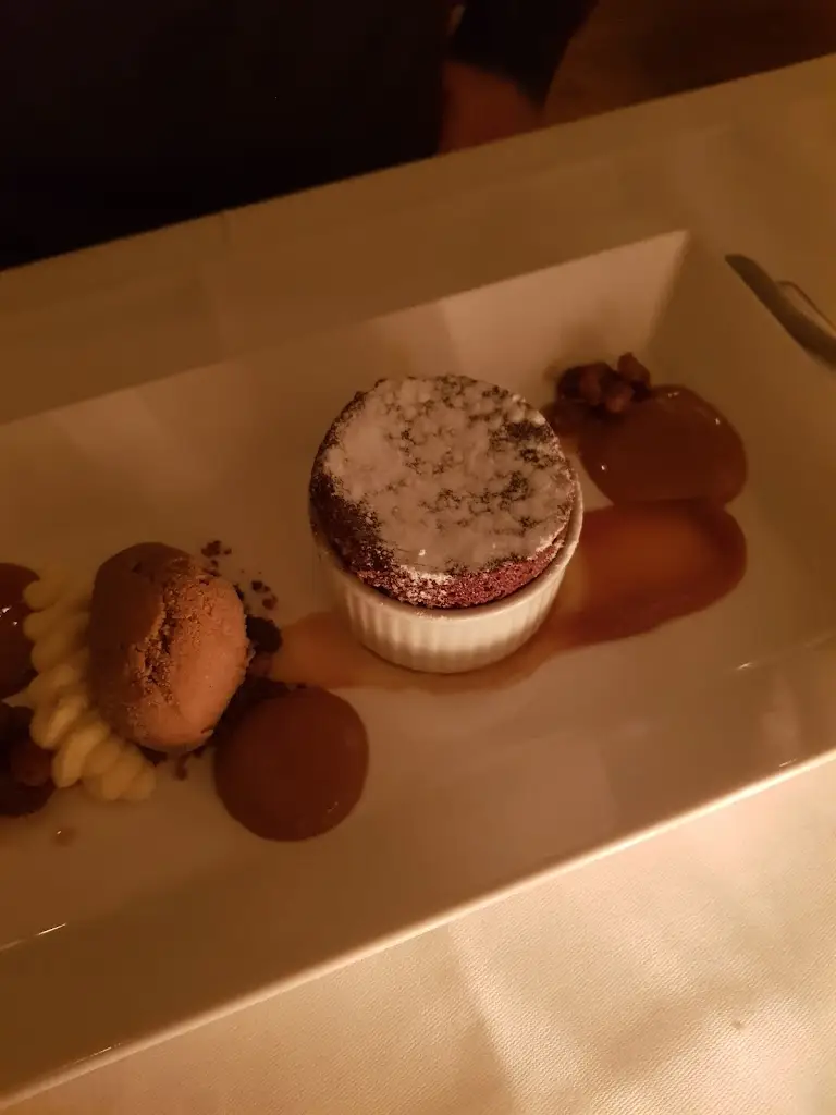 laila a_Deeler Bistro_Gœsdorf_review