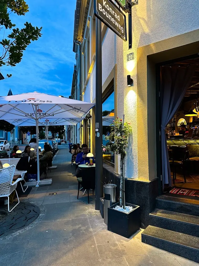 Konrad Bouneweg Restaurant in Brachtenbach